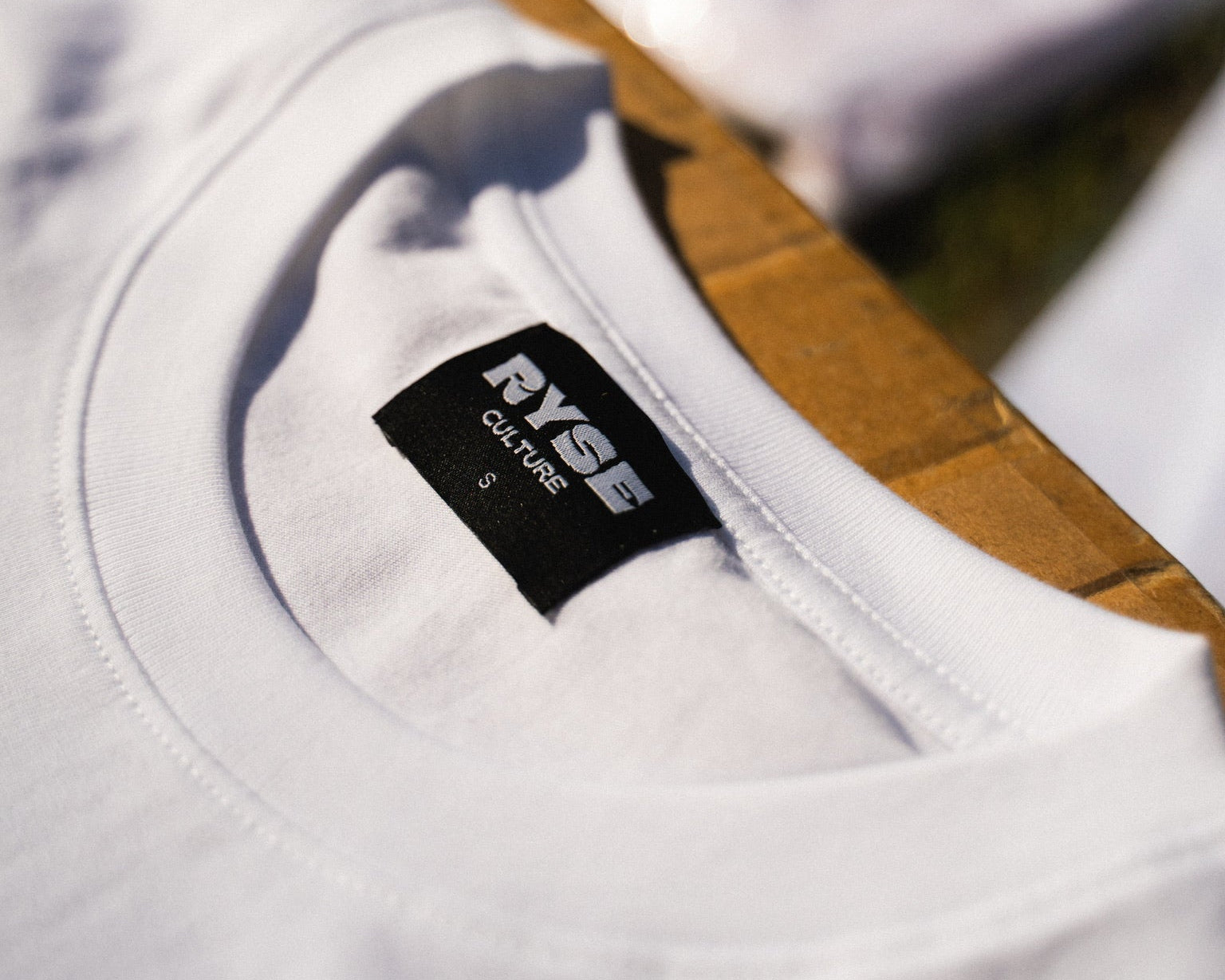 T-shirt SAMPLE YOUR TIME