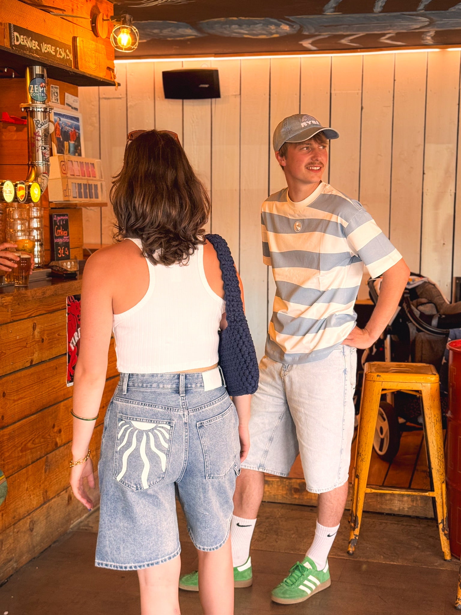 Short - Soleil couchant