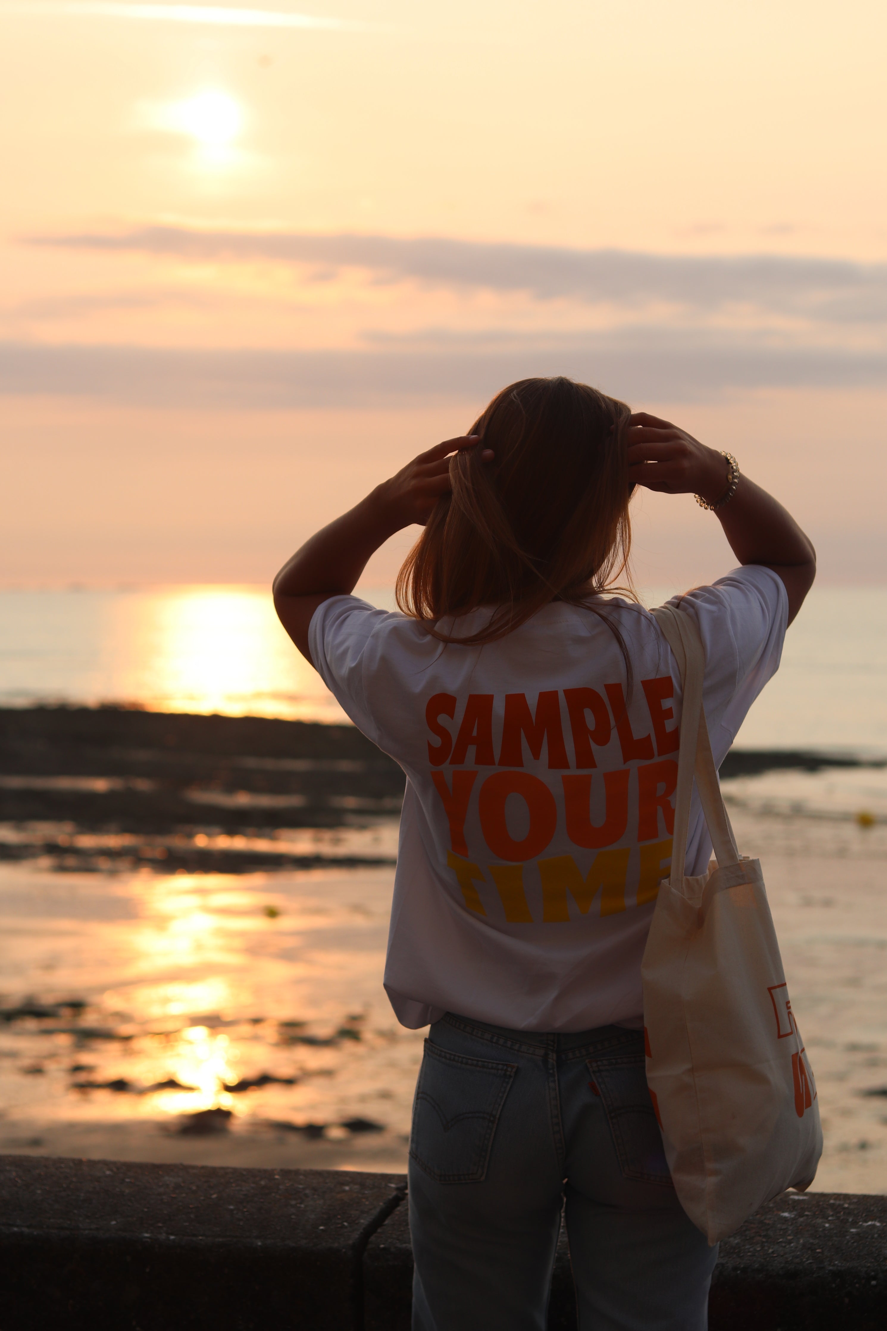 T-shirt sample your time orange